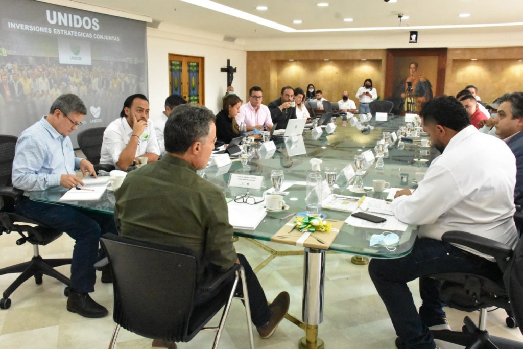 Gobernador Aníbal Gaviria se reunió con algunos alcaldes del Occidente para revisión del avance de los Acuerdos Municipales firmados entre 2020 y 2021