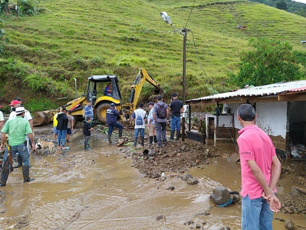 Pueblorrico declaró Calamidad Pública por emergencia tras fuertes lluvias, el Dapard se encuentra en el municipio apoyando la atención del evento