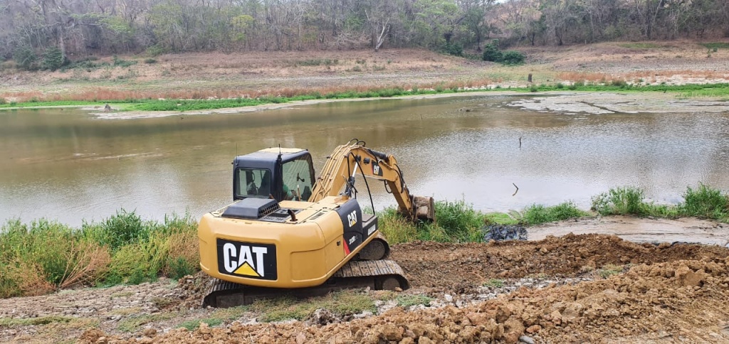 En Chigorodó, Arboletes y Apartadó, Dapard ejecuta proyectos de limpieza de ríos y reservorios