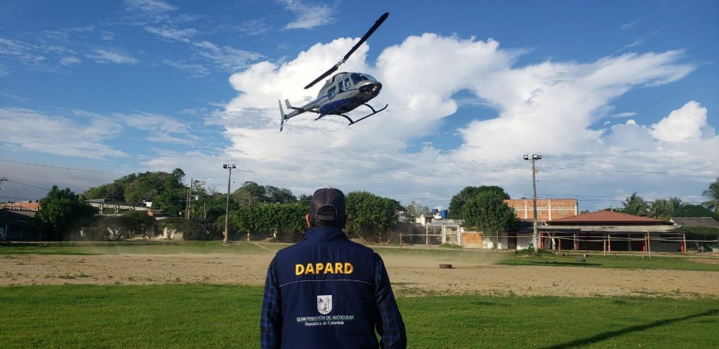 Dapard envió helicóptero para extinguir desde el aire el incendio de cobertura vegetal en reserva natural de Necoclí
