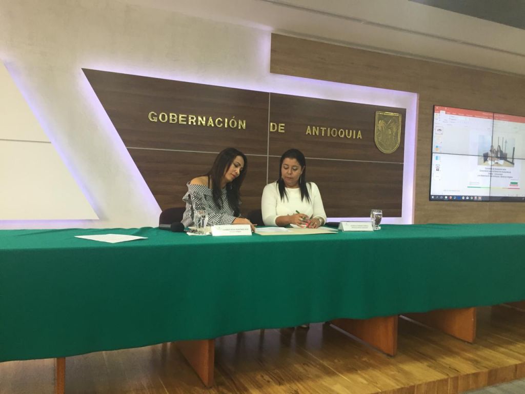 Corpourabá y Gerencia Indígena firman convenio para implementar Planes de Ordenamiento Territorial y Ambiental en ocho municipios de Urabá y Occidente
