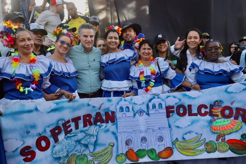 En La Ceja, el Gobernador de Antioquia dio apertura a la final Departamental de los Juegos Deportivos, Recreativos y Culturales del Magisterio