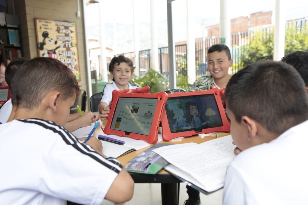 La Secretaría de Educación de Antioquia habilita la Escuela Digital