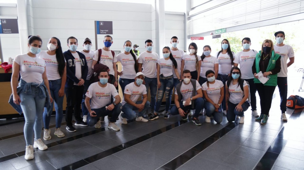 39 profesionales de la salud llegaron al Hospital La María para reforzar la atención de pacientes con COVID19