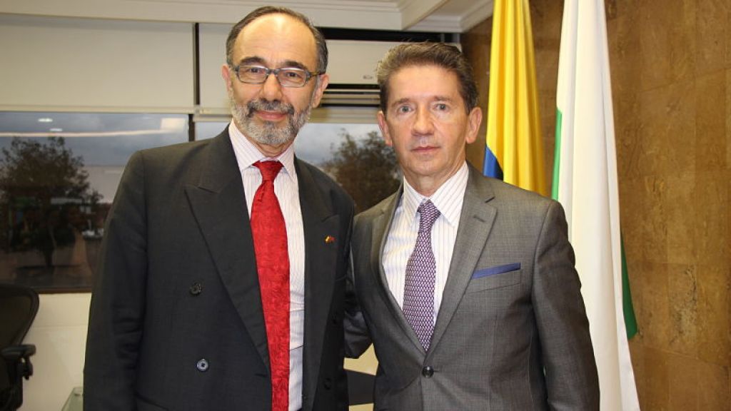 Gobernador de Antioquia se reunió con el Embajador del Reino Unido
