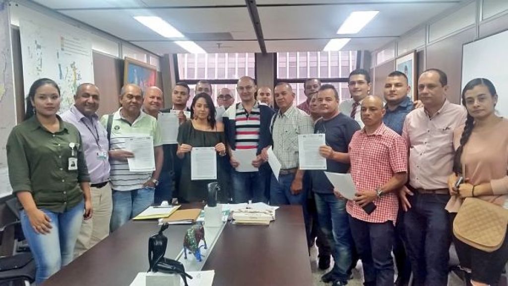 Antioquia firmó acta de compromiso para la eliminación del uso del mercurio en  la minería