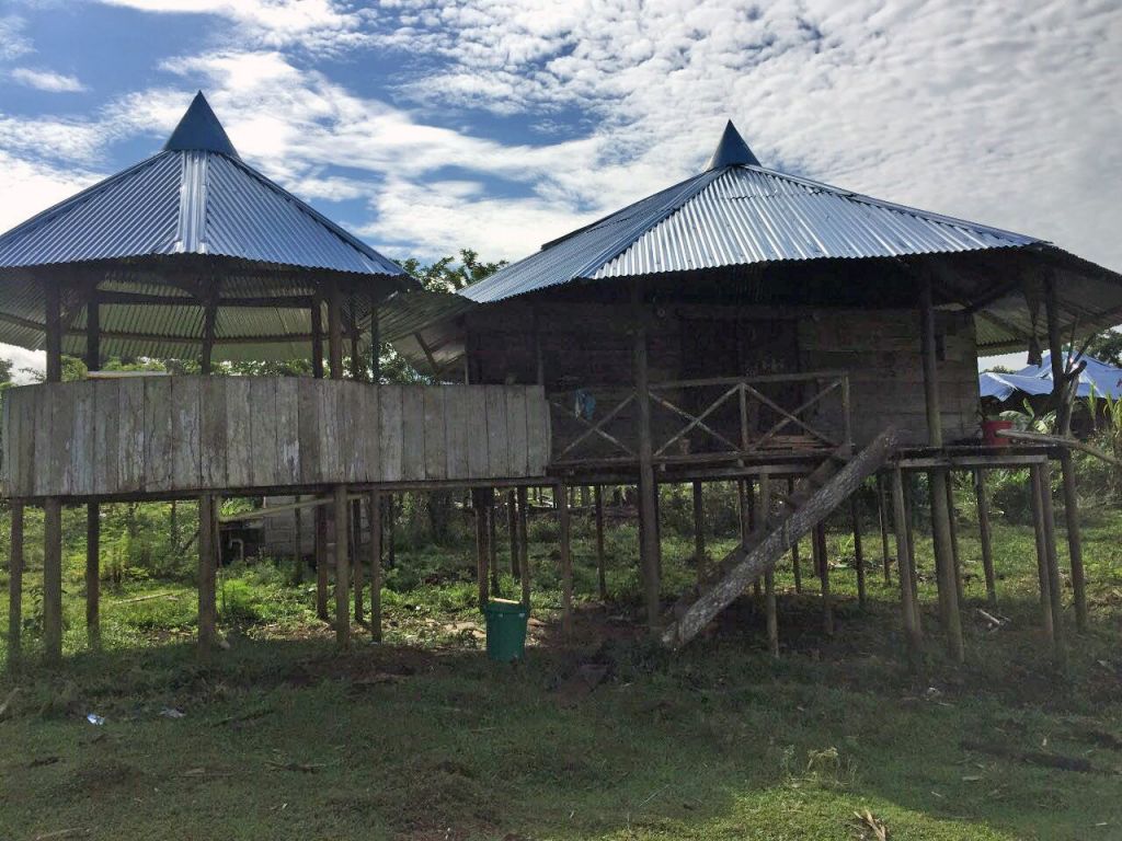 En Mutatá se entregaron 35 mantenimientos de viviendas indígenas