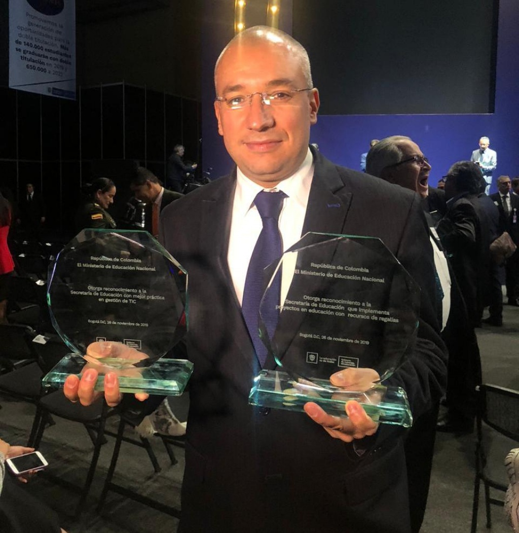 La Secretaría de Educación Departamental recibió galardón en la Noche de Los Mejores 2019