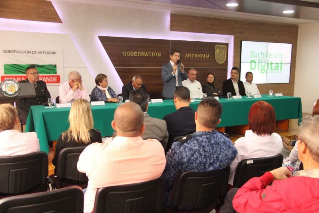 Declaraciones del Gobernador de Antioquia Luis Pérez Gutiérrez, en la rueda de prensa post Presentación del Bachillerato Digital en las cárceles