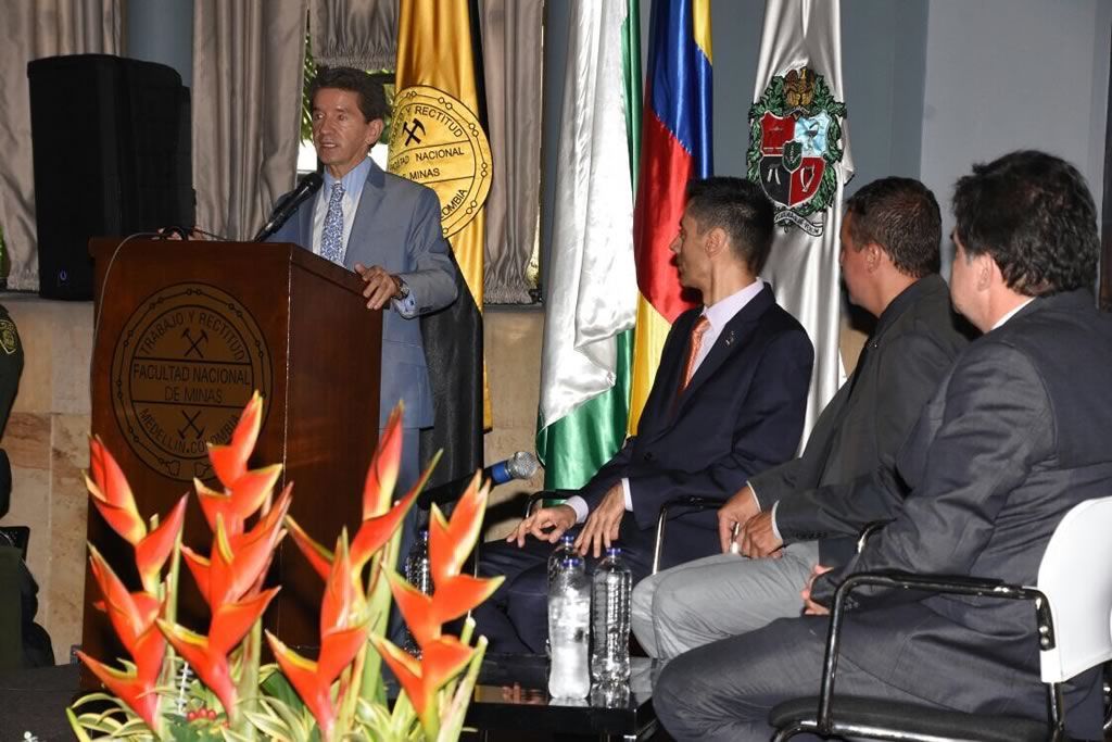 El programa académico de Ingeniería Industrial de la Facultad de Minas de la Universidad Nacional de Colombia- sede Medellín recibió el Escudo de Antioquia, Categoría Oro