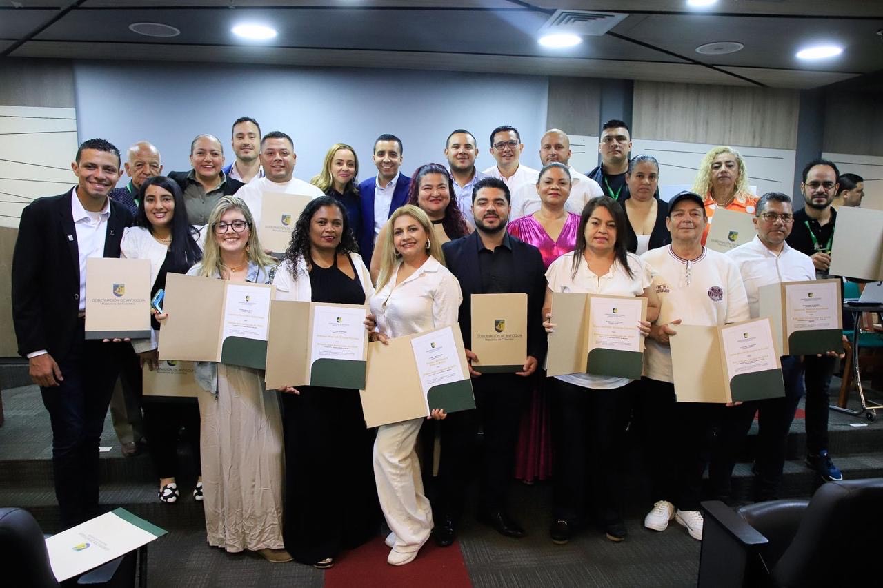 Gobernación de Antioquia reconoció a los ediles más destacados del departamento en 2024