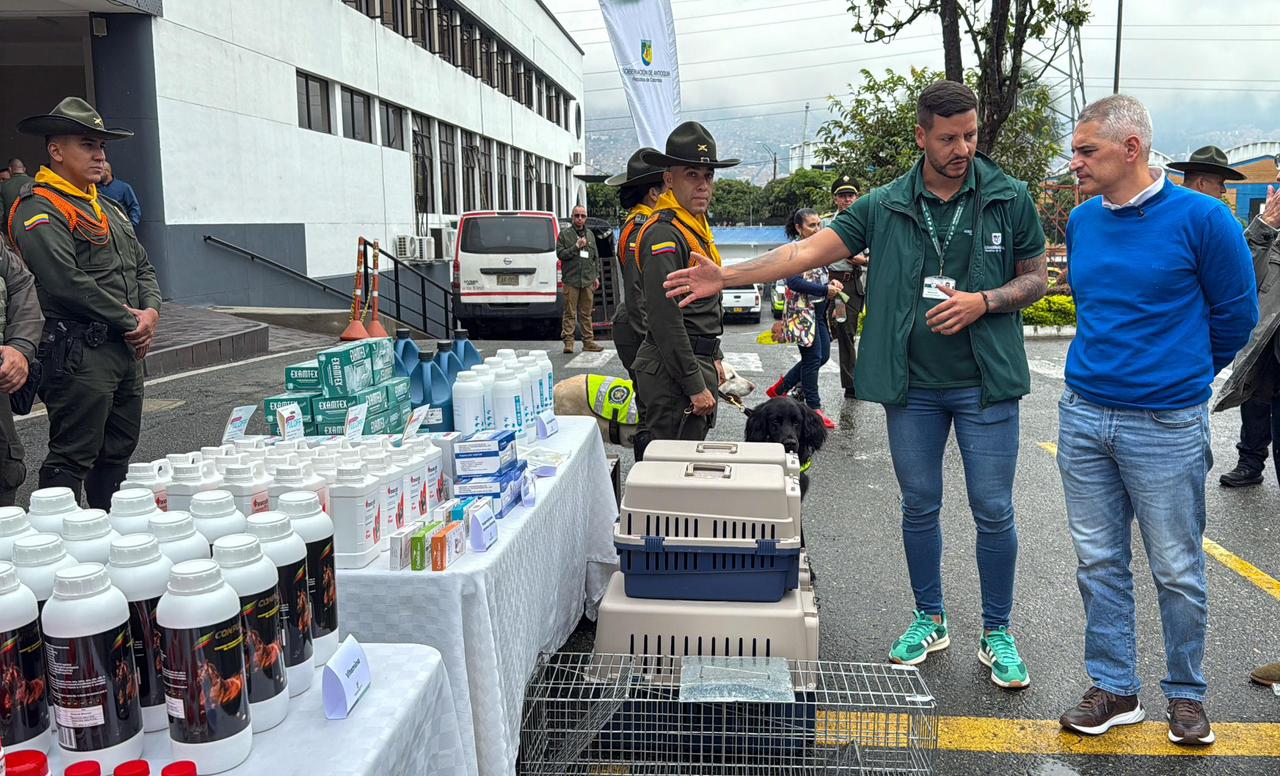 Gobernación de Antioquia fortalece la protección animal con la entrega de 28 kits veterinarios en el departamento
