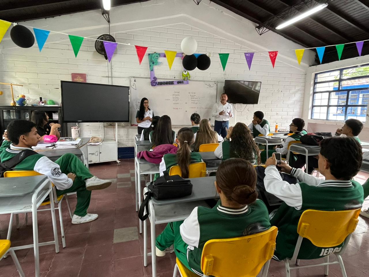 La Gobernación de Antioquia fortalece los Entornos Educativos Seguros en el municipio de San Carlos