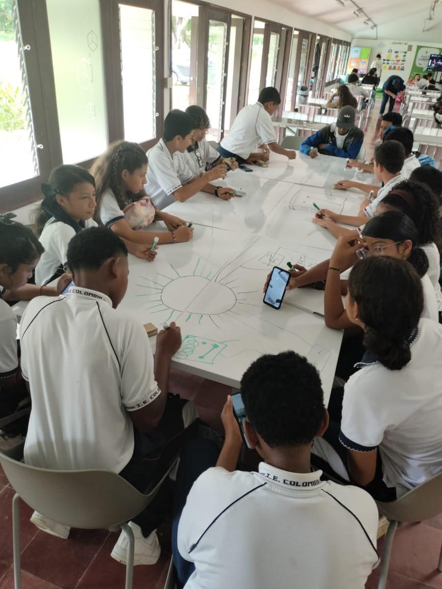 Tecnología, arte y nuevas oportunidades marcan el avance de la Jornada Extendida en Carepa 