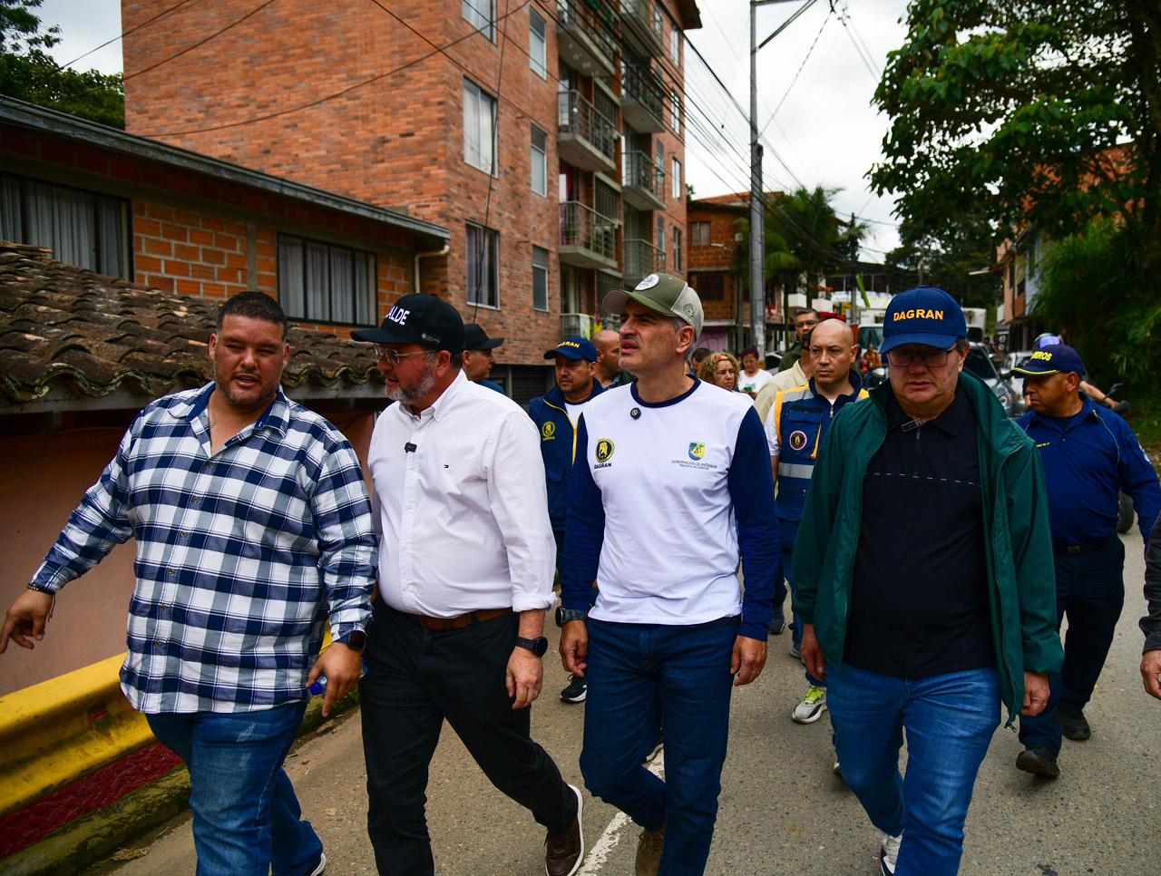 Gobernación de Antioquia apoyará reubicación de familias damnificadas por inundación en Rionegro 