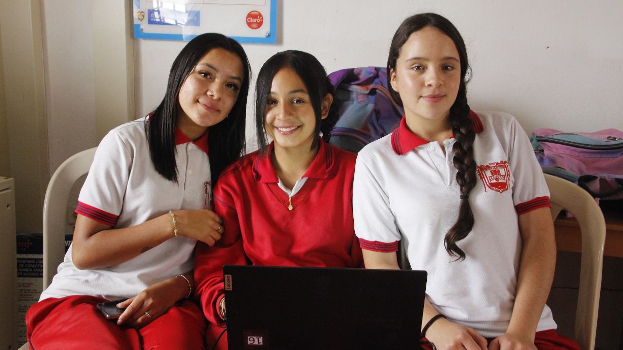 Innovación y creatividad transforman el aprendizaje en la I.E.R. Hoyorrico con la Jornada Extendida 