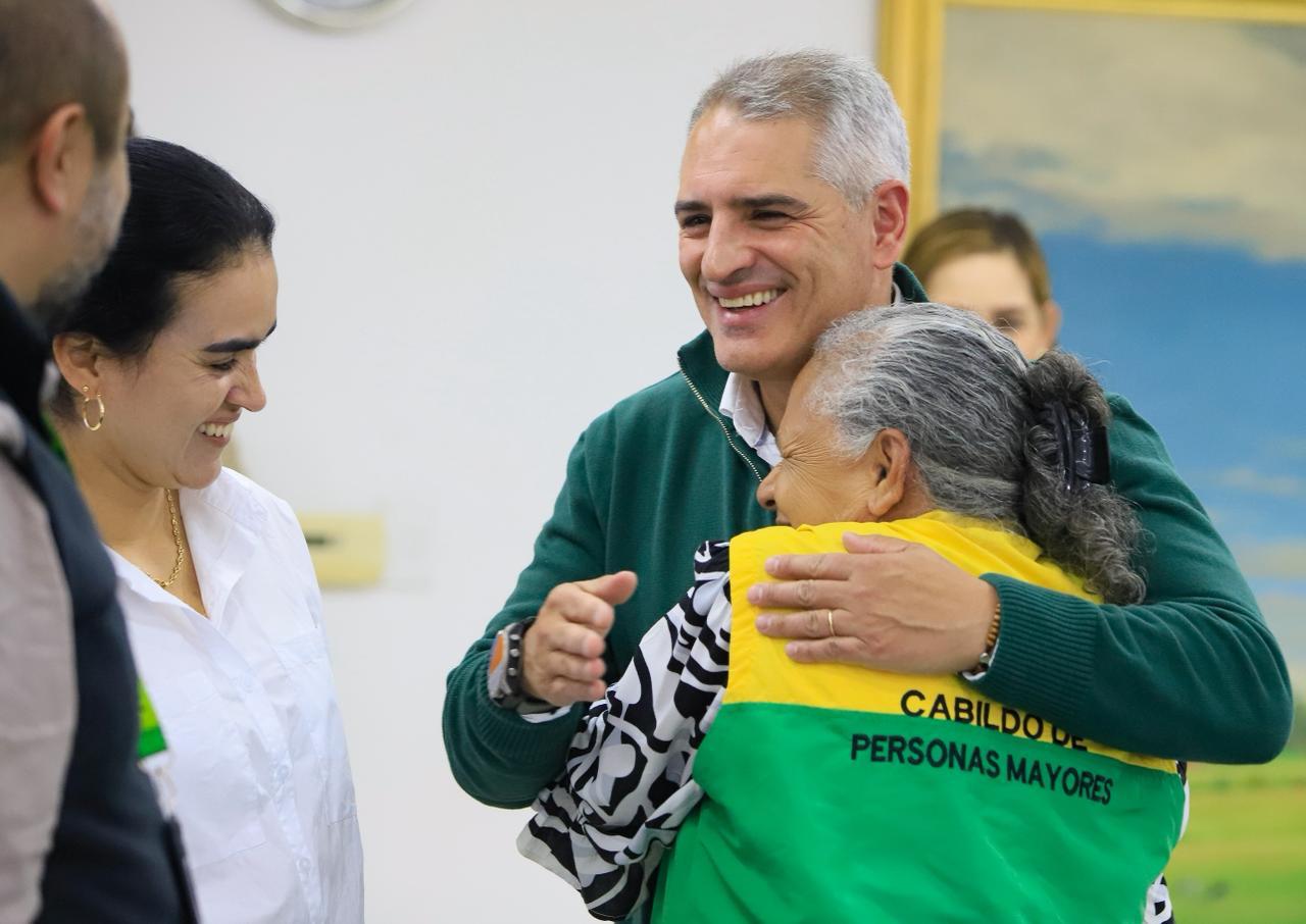 Gobernador Andrés Julián se reunió con la Red de Cabildos Mayores de Antioquia y destacó inversión en favor de esta población