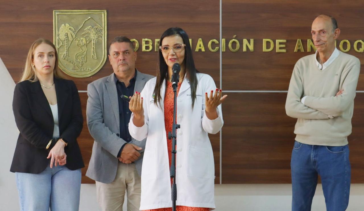 Gobernación denuncia que Antioquia enfrenta una de las mayores crisis financieras del sistema de salud: EPS adeudan a la red 8 billones de pesos