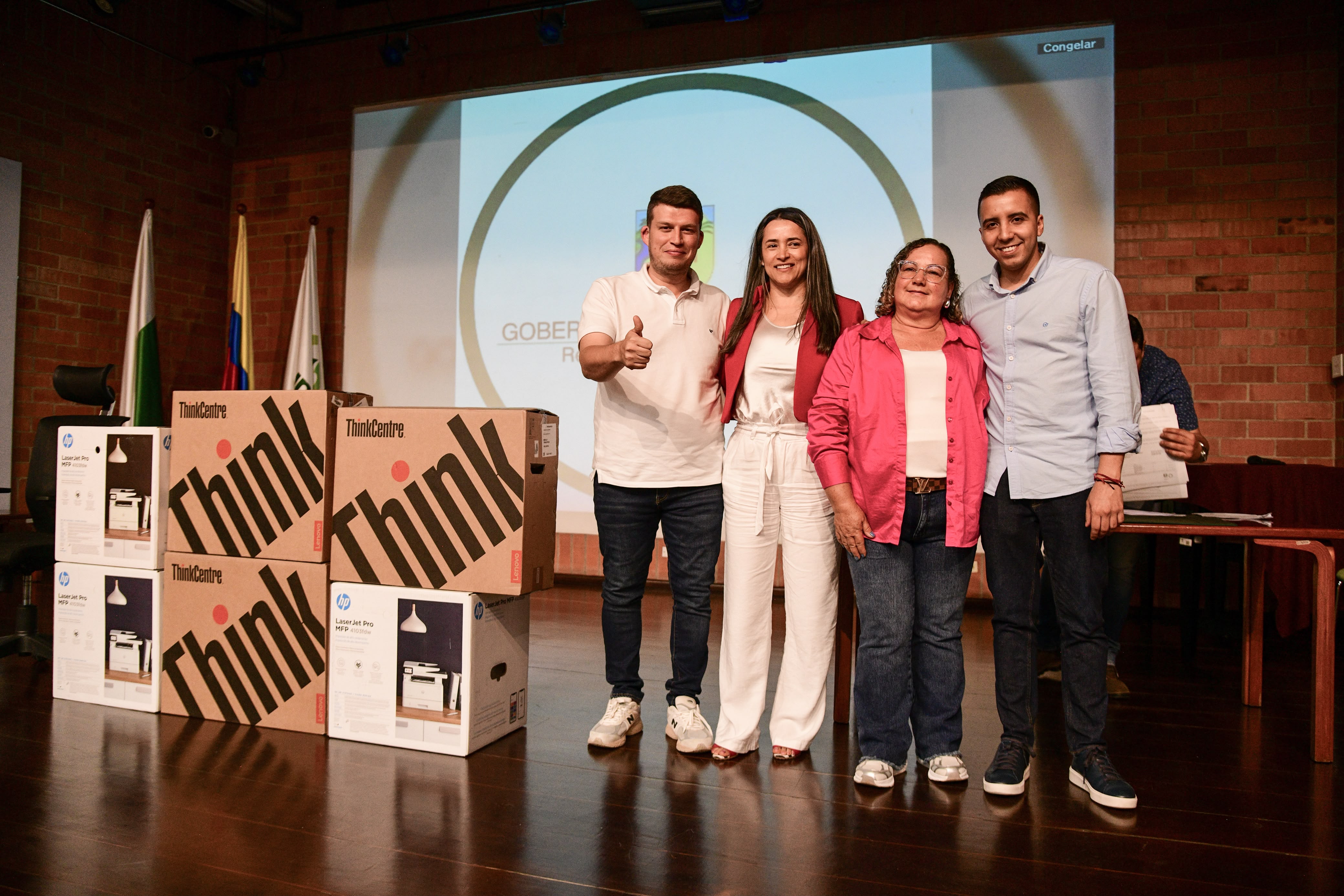 Gobernación de Antioquia dota de elementos tecnológicos a 45 concejos municipales del departamento