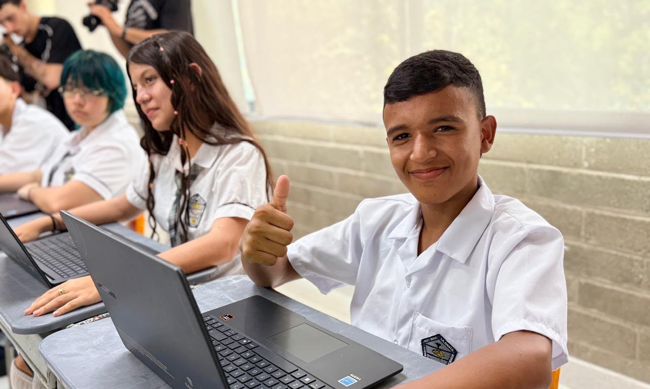 Sonsón tendrá la primera sede educativa rural oficial de Antioquia con un computador para cada estudiante