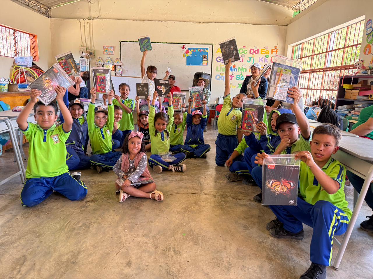 Con “Antioquia Nos Protege”, la Gobernación refuerza acciones contra el reclutamiento de niñas, niños y adolescentes