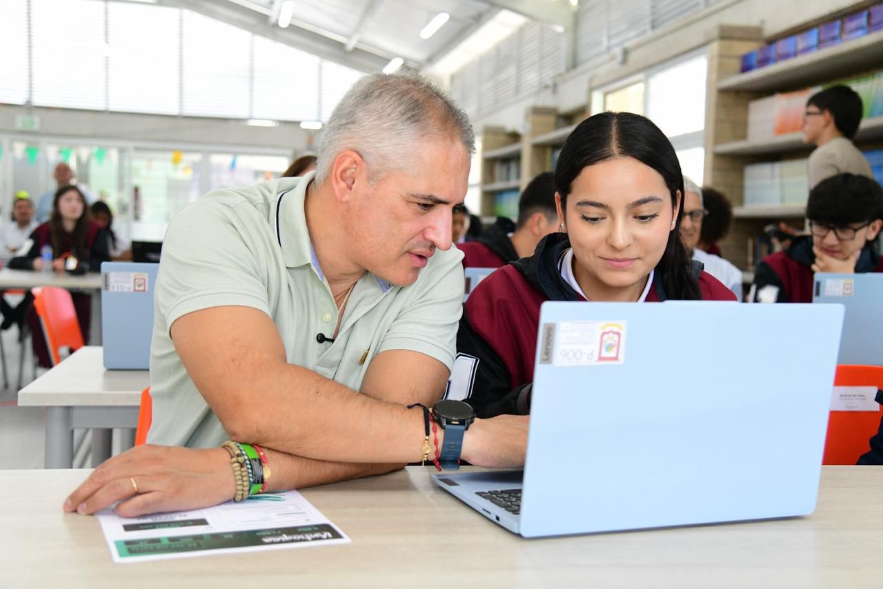 Antioquia avanza en la transformación digital de la educación con formación en inteligencia artificial