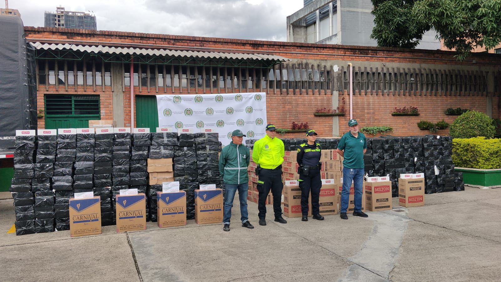 Golpe al contrabando en Antioquia: Grupo Operativo de Rentas aprehende más de 330 mil cajetillas de cigarrillo 