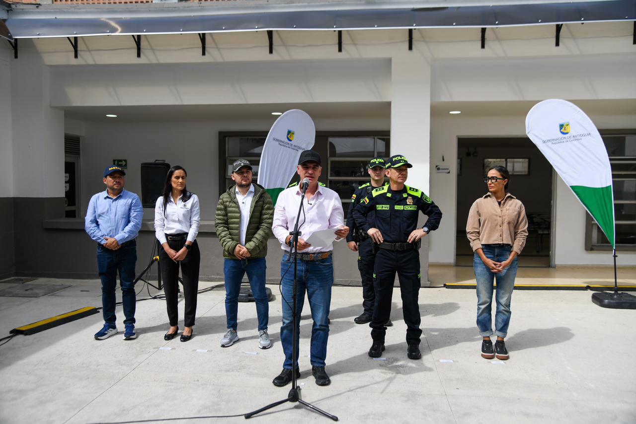 Gobernación de Antioquia mejoró la Estación de Policía de Sabaneta  con recursos de la Tasa de Seguridad