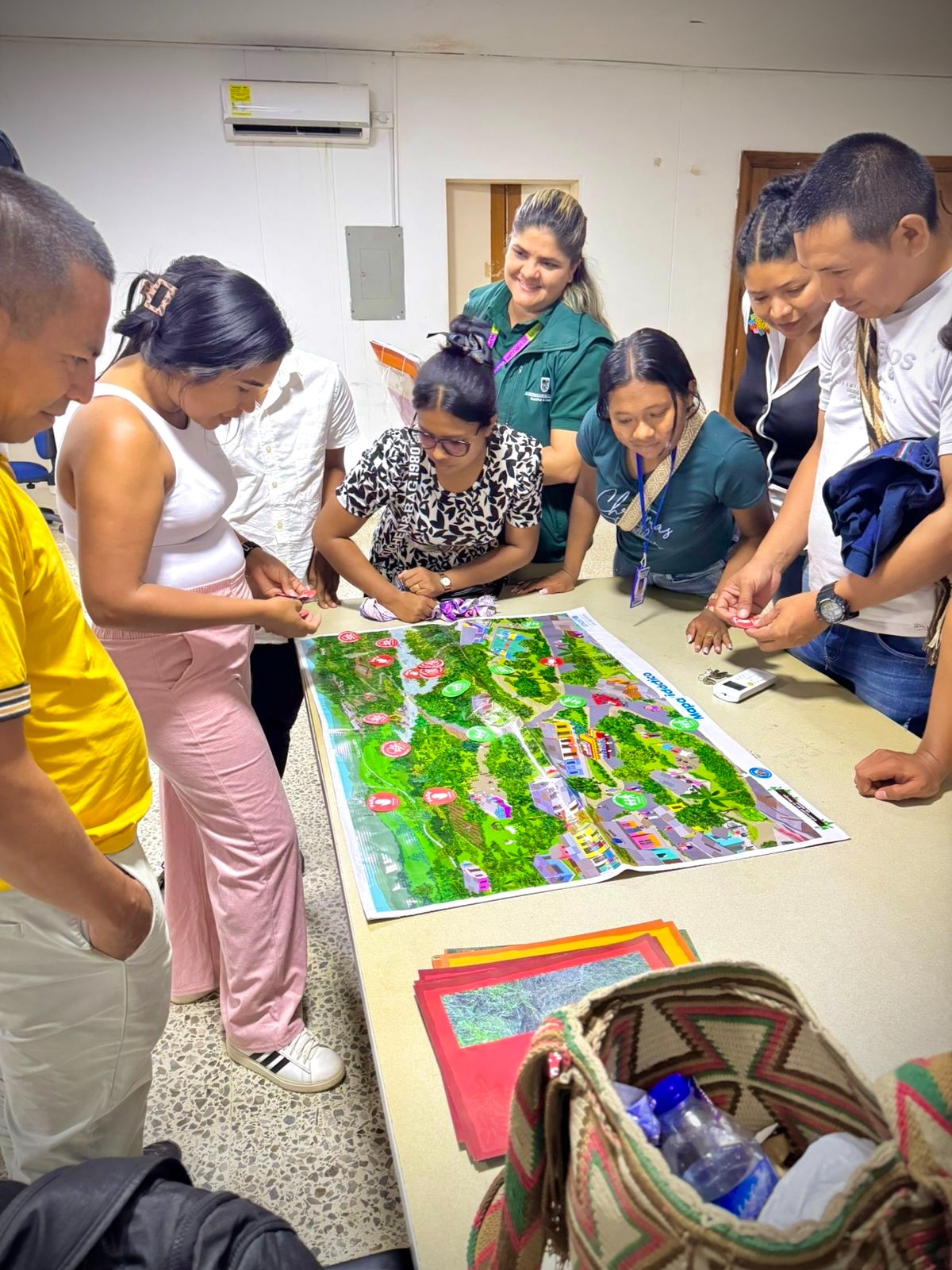 La Gobernación de Antioquia adelanta acciones para la prevención  sobre el riesgo de minas antipersonal en el departamento