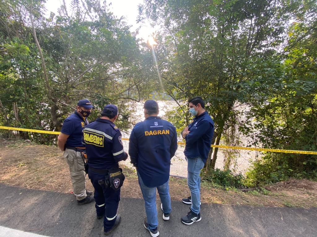 Continúa la búsqueda de las cuatro personas que cayeron al río Cauca el pasado miércoles sobre el sector El Cangrejo en Betulia