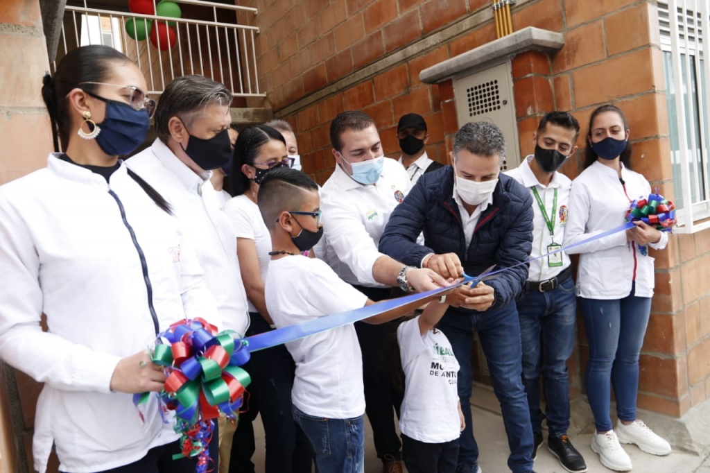 En Donmatías, el gobernador de Antioquia renovó su compromiso de trabajar UNIDOS con los alcaldes y alcaldesas del departamento