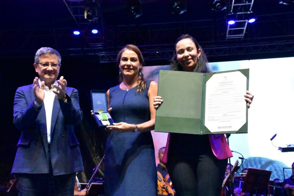 Gobernación de Antioquia exalta a la Fundación Fraternidad Medellín con el Escudo de Antioquia categoría Plata