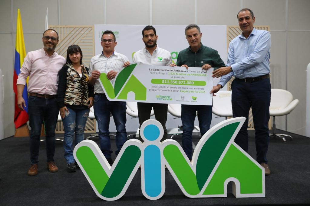 1.523 familias de 26 municipios recibieron aportes de la Gobernación de Antioquia a través de VIVA para su vivienda nueva