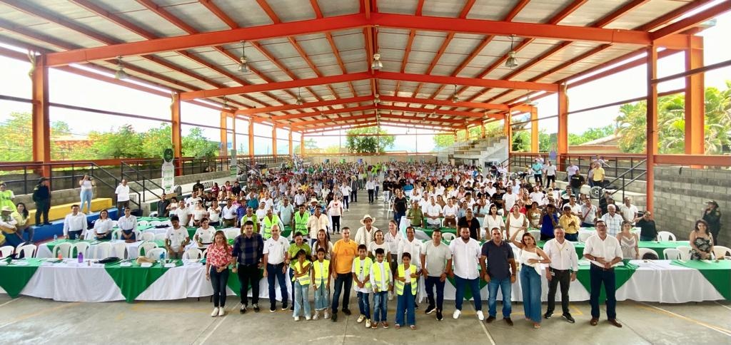 El Gobernador de Antioquia anuncia el lanzamiento de la Cátedra Comunal para organismos comunales de la región