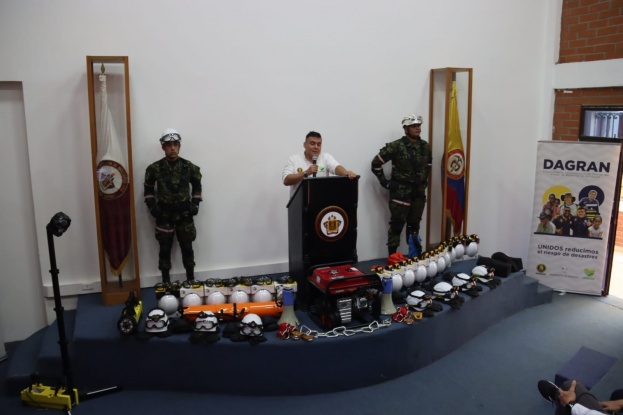 Con la entrega de equipos y herramientas, el Dagran fortaleció capacidad de respuesta de la Brigada de Ingenieros de Atención y Prevención de Desastres del Ejército Nacional en Antioquia