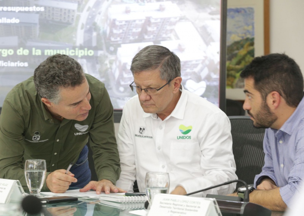 Gobernador Aníbal Gaviria socializó con los alcaldes las convocatorias para las inversiones conjuntas en proyectos de vivienda, educación y seguridad