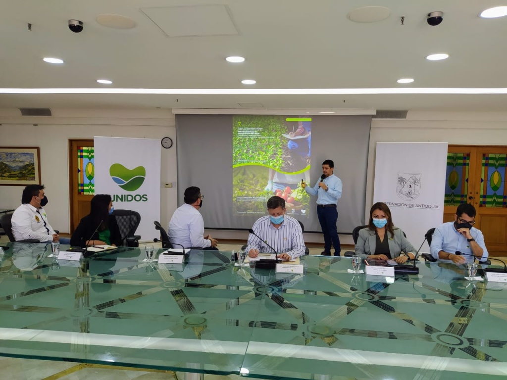 Antioquia presentó las 100 acciones que desarrollará para enfrentar la emergencia climática en el departamento