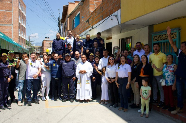 Buriticá obtiene vehículo de respuesta a emergencias gracias al trabajo de la Gobernación de Antioquia y la Alcaldía