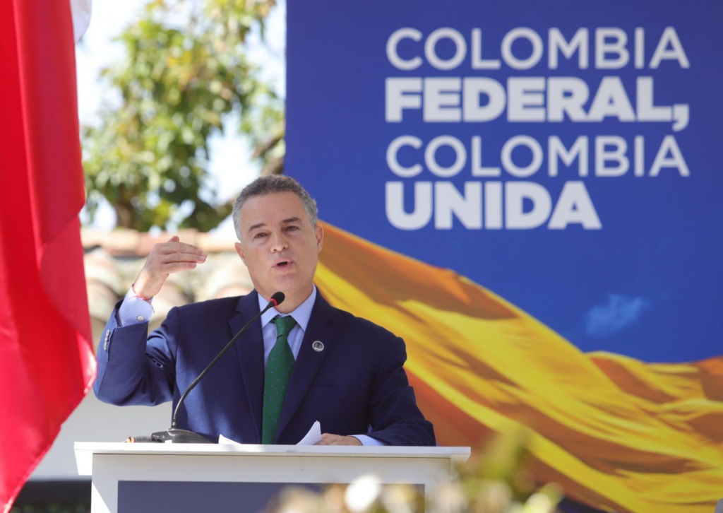 Gobernador de Antioquia reclama que la paz se construye con las regiones y desde las regiones, en apertura de la Cumbre Colombia Federal – Colombia Unida