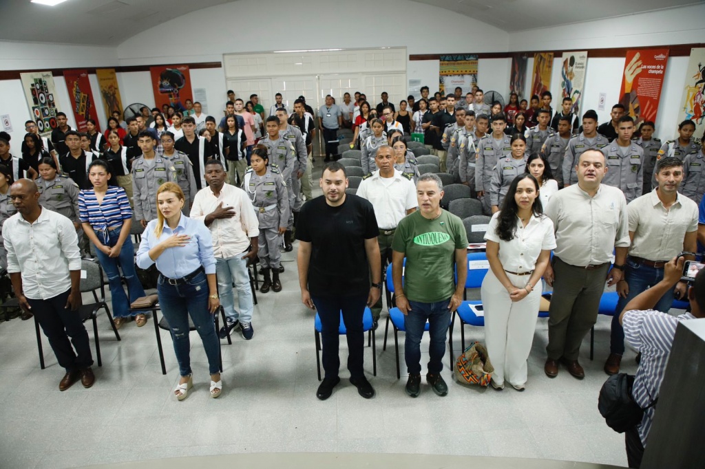 Inician clases 17.990 estudiantes participantes en la convocatoria de educación postsecundaria más amplia realizada en Antioquia