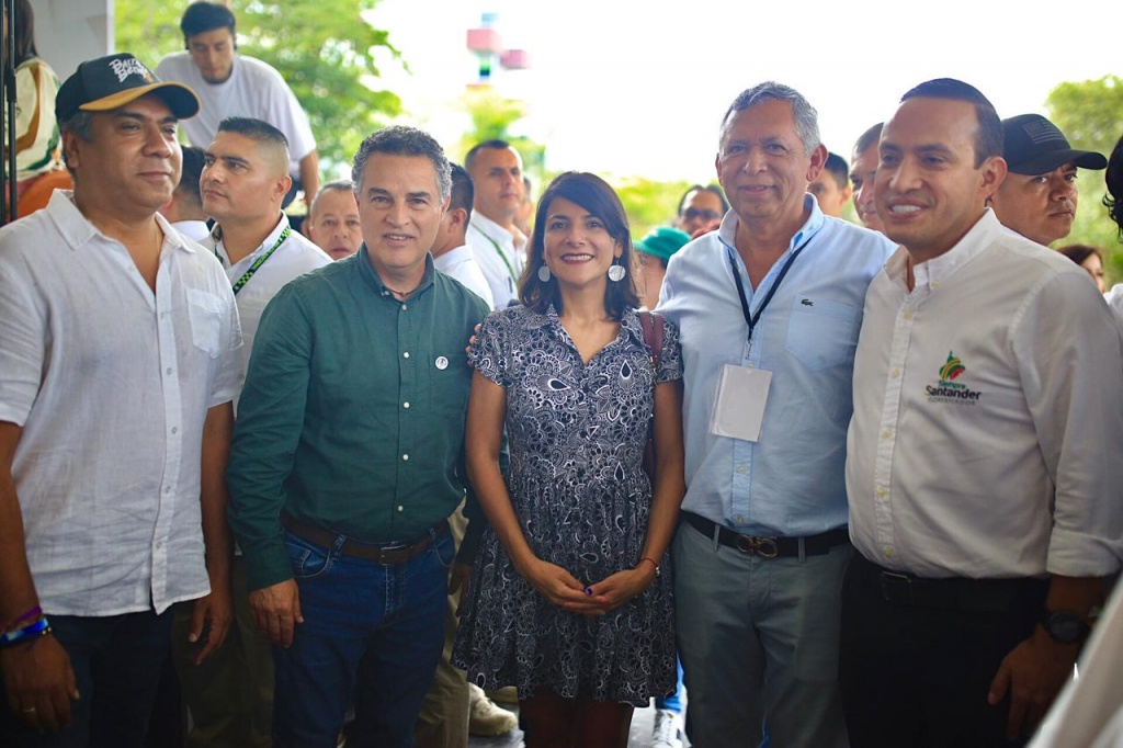 El Gobernador de Antioquia participó en la jornada nacional de Diálogos Vinculantes en Barrancabermeja
