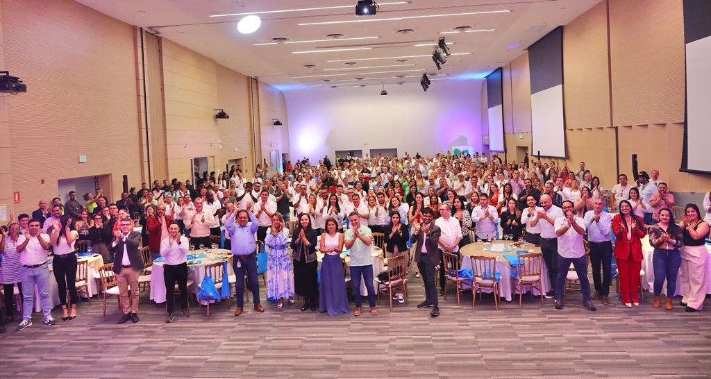 Gobernador Aníbal Gaviria reunió a más de 1.000 líderes municipales para impulsar nuevos proyectos para el futuro de Antioquia