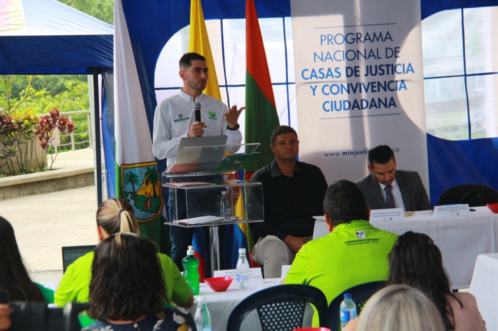 En Envigado se realizó el primer encuentro departamental de Coordinadores de Casas de Justicia y Centros de Convivencia Ciudadana de Antioquia