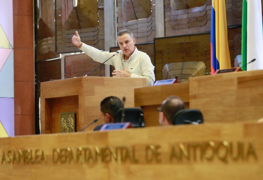 Antioquia pidió el respaldo de la Asamblea Departamental para que apoye la inclusión de cinco proyectos estratégicos en el Plan Nacional de Desarrollo