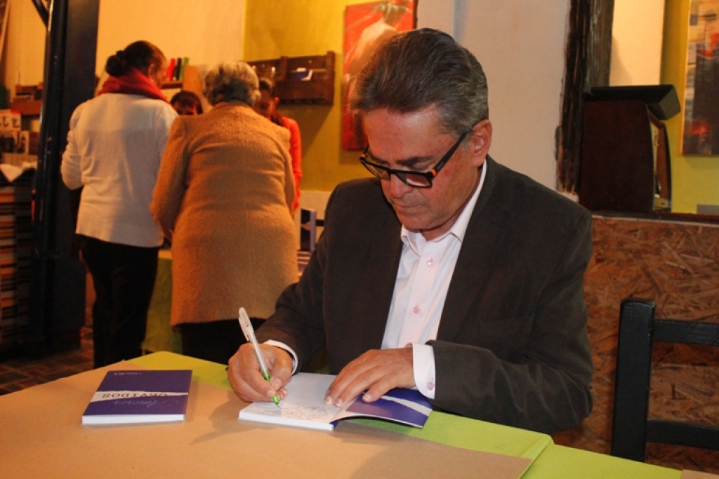 Director de Casa Antioquia, J. Ancizar Villa, lanzó su libro, “De Amores y Olvidos”