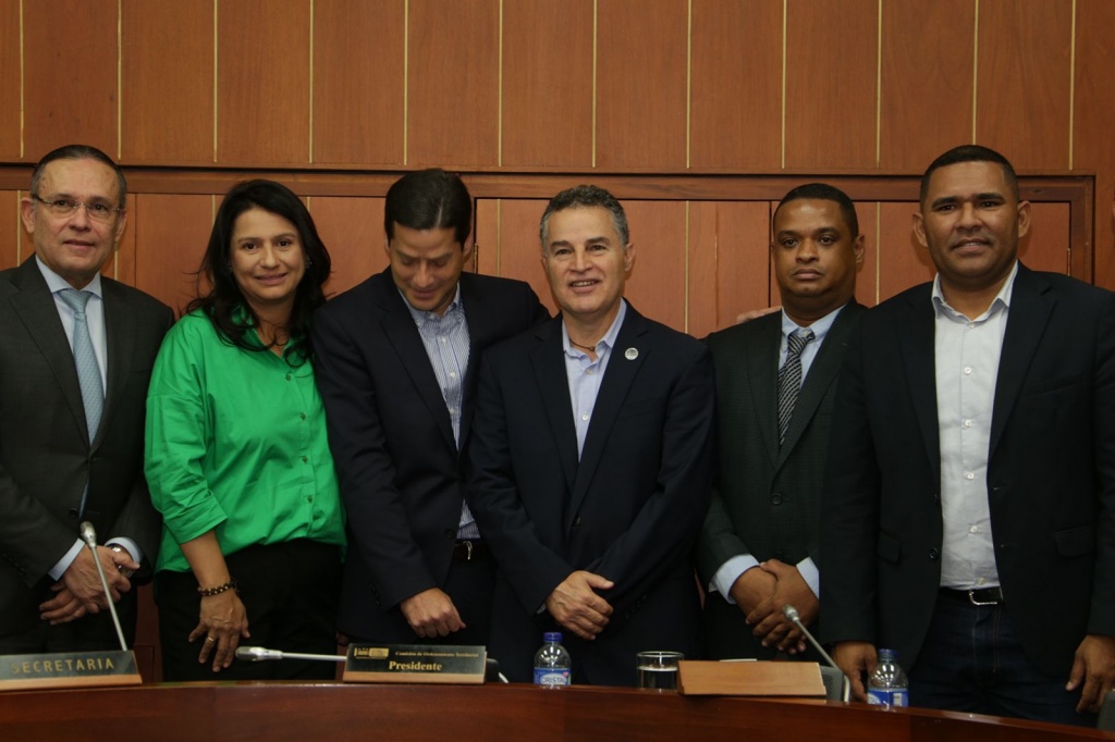 Con votación unánime se aprobó en la Comisión de Ordenamiento Territorial del Senado de la República, la RAP de los Dos Mares entre Antioquia y Chocó