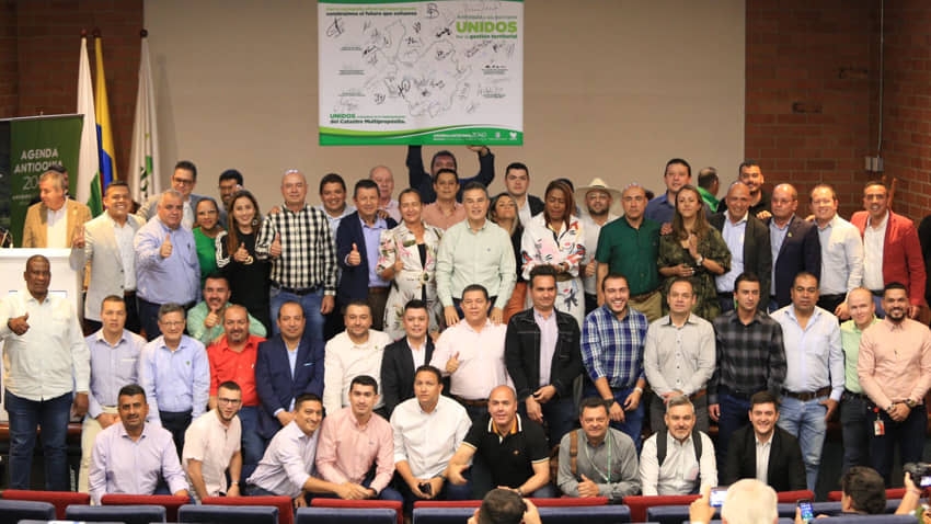 La Gobernación de Antioquia actualizará la cartografía de 66 municipios